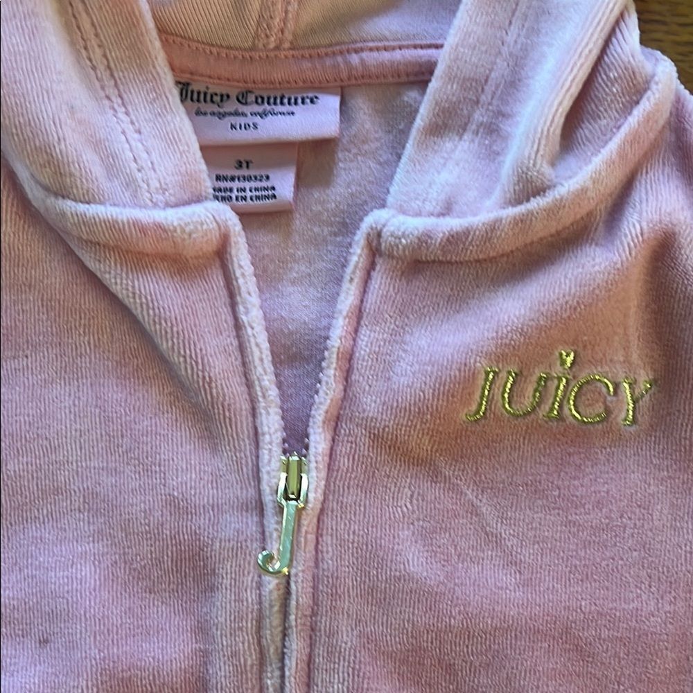 Juicy Couture Pink Velour Tracksuit - Picture 4 of 4
